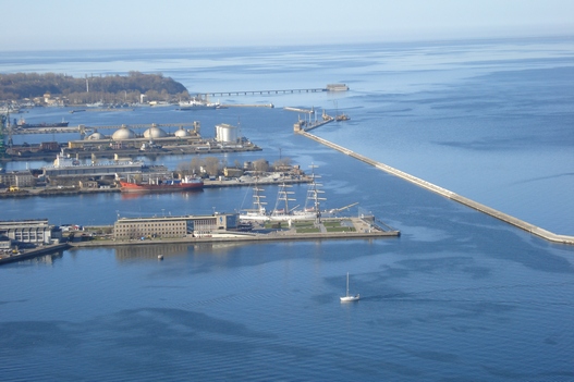 Port w Gdyni z lotu ptaka
